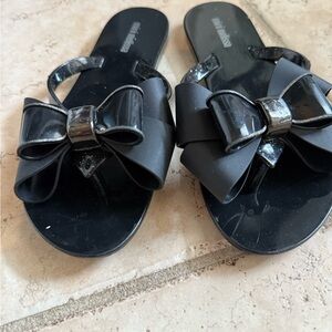 Mini Melissa Black Bow Kids Flip Flops